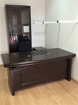 שולחן מנהל עם רתומה 160/80 ס