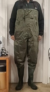 חליפת דייג -fishing wader סרבל דייגים