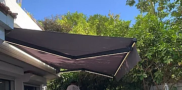 סוכך זרועות חשמלי עם תאורת לד 3X4 מ’ A380