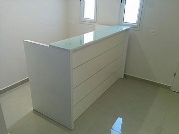 דלפק קבלה זכוכית 160X65 ס'מ