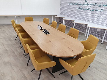 שולחן ישיבות בצורה אליפסה \ אובלי 12 מקומות